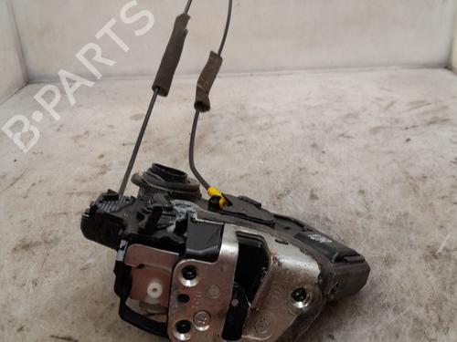 Serrure arrière droite TOYOTA COROLLA Verso (ZER_, ZZE12_, R1_) 2.2 D-4D (AUR10_, AUR10R) (136 hp) 30116619