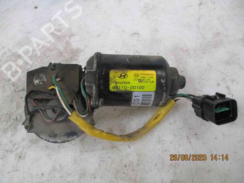 Used Front wiper motor HYUNDAI ELANTRA III (XD) 2.0 CRDi (113 hp) 24010267