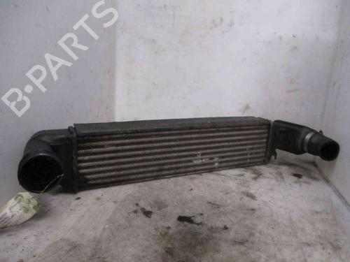 Intercooler BMW 3 Touring (E46) 330 d (184 hp) 21833453