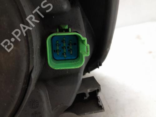 Right headlight FORD FIESTA V (JH_, JD_) 1.25 16V | BP30865527C29 