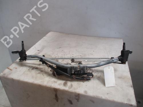 front-wipers-mechanism-dacia-sandero-ii-2012-36680379 main image