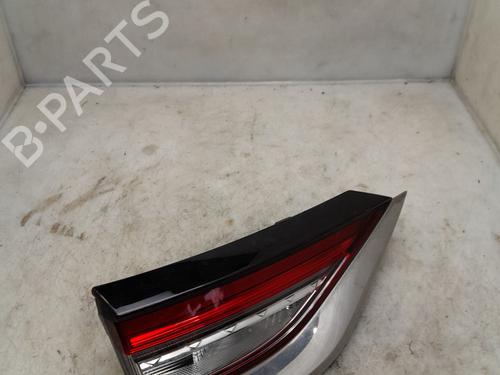 Feu de coffre gauche DS DS 3 / DS 3 CROSSBACK (UR_, UC_, UJ_) 1.2 PureTech 130 (URHNSS) (131 hp) 32074838