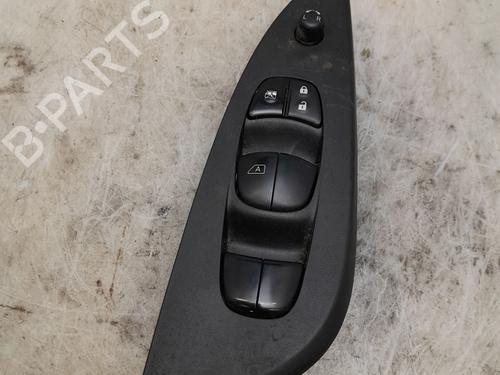 Used Switch NISSAN PULSAR Hatchback (C13) 1.2 DIG-T (115 hp) 29550192