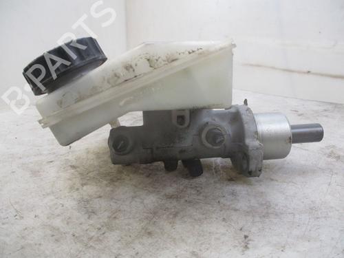 Used Brake master cylinder PEUGEOT 206 Van 1.9 D (69 hp) 28685088