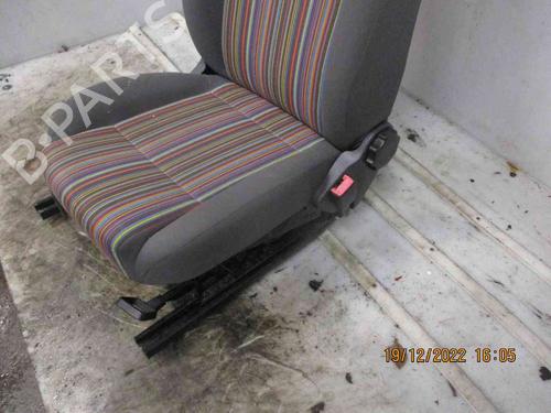 Right front seat VW FOX Hatchback (5Z1, 5Z3, 5Z4) 1.2 | BP21833672C16 