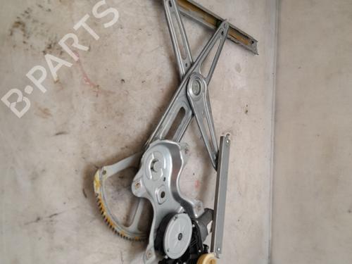 Used Front left window mechanism TOYOTA YARIS (_P13_) 1.0 (KSP130_, KSP130) (69 hp) 30403496