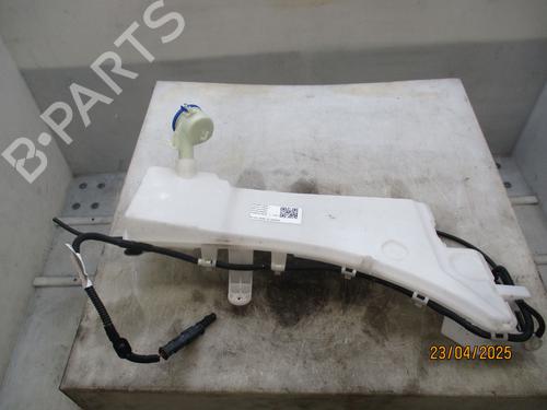 Used Windscreen washer tank PEUGEOT 3008 II SUV (MC_, MR_, MJ_, M4_) 2.0 BlueHDi 150 (MJAHXH, MJAHXV, MJAHXG, MJAHSH, MJAHRH,... (150 hp) 25377889
