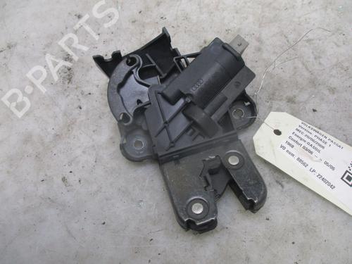 Used Tailgate lock VW PASSAT B6 (3C2) 2.0 TDI (120 hp) 26639523