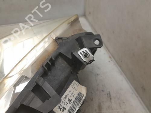 Left headlight PEUGEOT 307 SW (3H) 1.6 HDI 110 | BP29816656C28