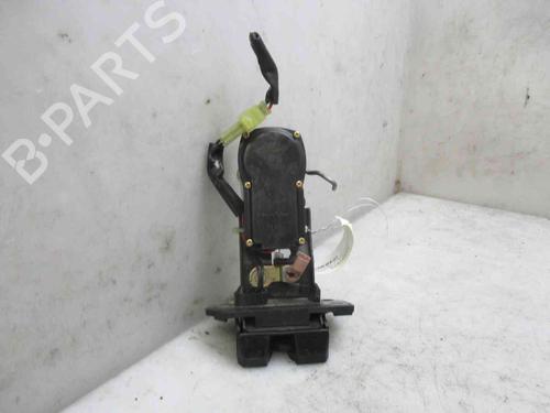 Tailgate lock OPEL AGILA (A) (H00) 1.2 16V (F68) | BP26631796C101 
