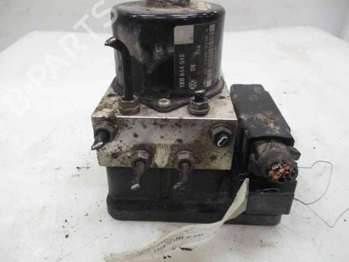 Used ABS pump VW GOLF V (1K1) 1.4 16V (75 hp) 24012235