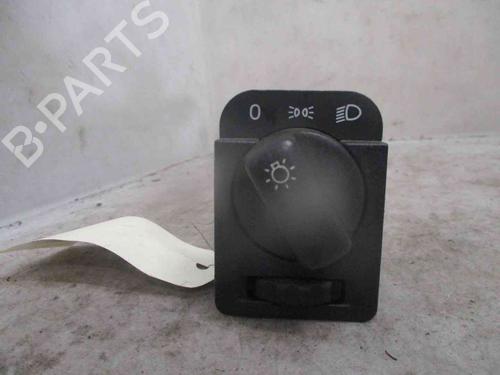 Used Headlight switch OPEL CORSA B (S93) 130i (79 hp) 19739056