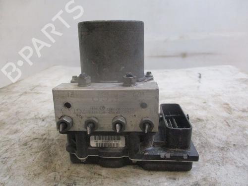 Used ABS pump AUDI A4 B8 Avant (8K5) 2.0 TDI (190 hp) 30722991