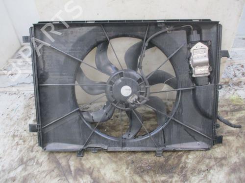 Used Radiator fan MERCEDES-BENZ A-CLASS (W176) A 180 (176.042) (122 hp) 26306647