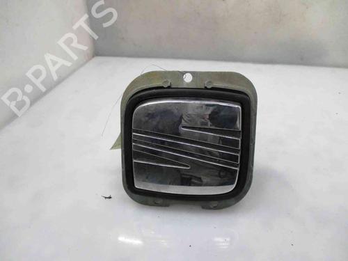 Used Tailgate handle SEAT LEON (1M1) 1.4 16V (75 hp) 20206835