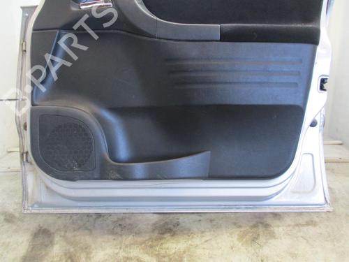Right front door OPEL ZAFIRA A MPV (T98) 2.0 DTI 16V (F75) | BP25614221C3 
