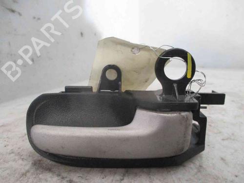 Used Front right interior door handle TOYOTA YARIS VERSO (_P2_) 1.4 D-4D (NLP20_, NLP22_) (75 hp) 24008741