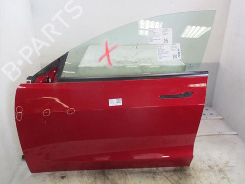 Used Left front door TESLA MODEL 3 (5YJ3) EV (238 hp) 32431134