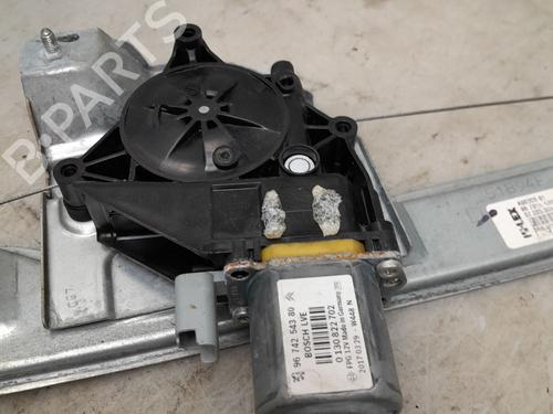 Front right window mechanism PEUGEOT 208 I (CA_, CC_) 1.2 VTI 82 | BP29550173C23 