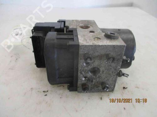 Used ABS pump TOYOTA YARIS (_P1_) 1.0 (SCP10_, SCP10R) (65 hp) 19718754