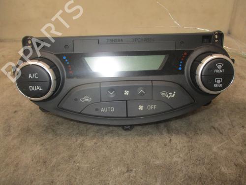 Used Climate control TOYOTA YARIS (_P13_) 1.5 Hybrid (NHP130_) (101 hp) 24971262