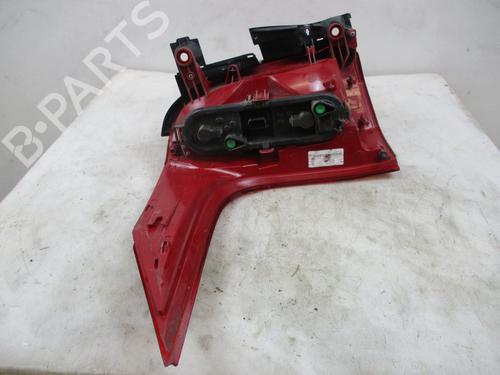 Right taillight PEUGEOT 5008 (0U_, 0E_) 2.0 HDi 150 / BlueHDi 150 | BP25043832C35 