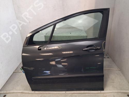 Used Left front door Left front door 37162032 37162032