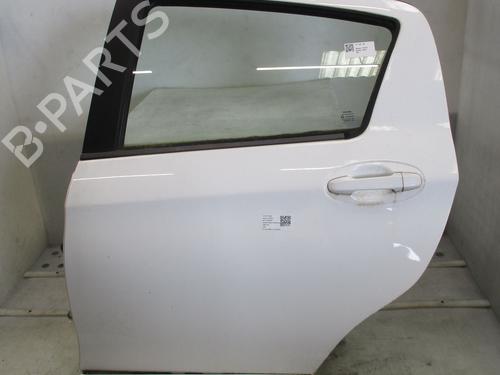Dør venstre bagtil Dør venstre bagtil TOYOTA YARIS (_P13_) 1.5 Hybrid (NHP130_) (101 hp) 33631611 33631611