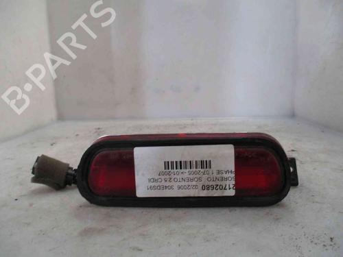 Used Third brake light KIA SORENTO I (JC) 2.5 CRDi 4WD (140 hp) 20204165
