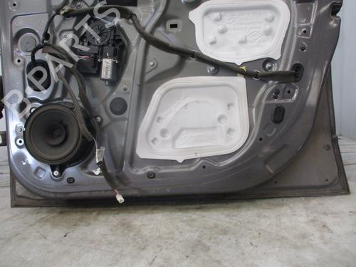 Right front door RENAULT SCÉNIC III (JZ0/1_) 1.5 dCi | BP28330559C3 