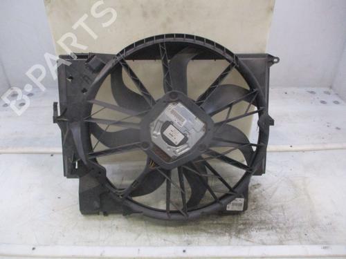 Used Radiator fan Radiator fan BMW 3 Coupe (E92) 325 d (204 hp) 33678657 33678657