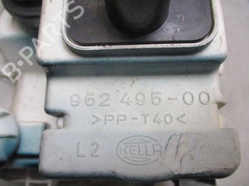 Right headlight VW POLO III (6N1) 55 1.3 | BP26637246C29 