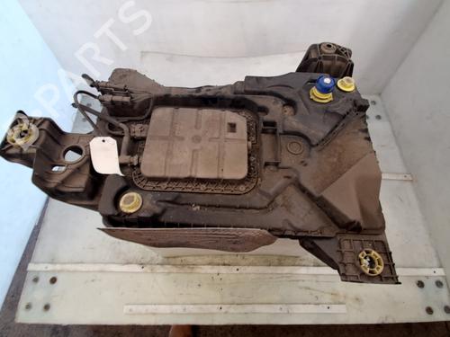 AdBlue-tank AdBlue-tank CITROËN C4 Grand Picasso II (DA_, DE_) 2.0 BlueHDi 150 (150 hp) 35997139 35997139
