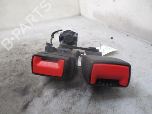 Used Seat buckle AUDI Q3 (8UB, 8UG) 2.0 TDI quattro (163 hp) 24970868