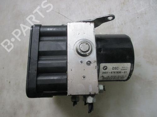 Used ABS pump BMW 1 (E81) 118 d (143 hp) 30865583