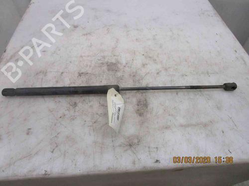 Used Tailgate lift support NISSAN PRIMERA Hatchback (P11) 1.6 16V (99 hp) 19735260