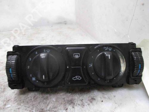 Used Climate control MERCEDES-BENZ E-CLASS (W210) E 300 D (210.020) (136 hp) 19718563