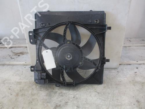 Used Radiator fan Radiator fan CITROËN C3 III (SX) 1.2 PureTech 82 (83 hp) 33277473 33277473