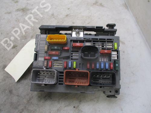 Used Fuse box PEUGEOT 407 (6D_) 1.6 HDi 110 (6D9HZC, 6D9HYC) (109 hp) 24863407
