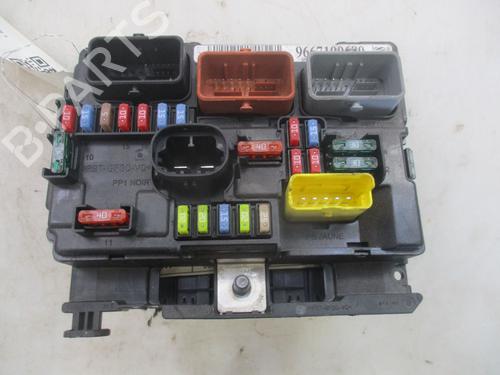 Used Fuse box Fuse box CITROËN DS3 (SA_) 1.6 HDi 90 (92 hp) 35969218 35969218