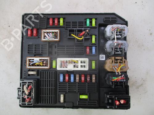 Used Fuse box RENAULT SCÉNIC III (JZ0/1_) 1.5 dCi (86 hp) 32353473