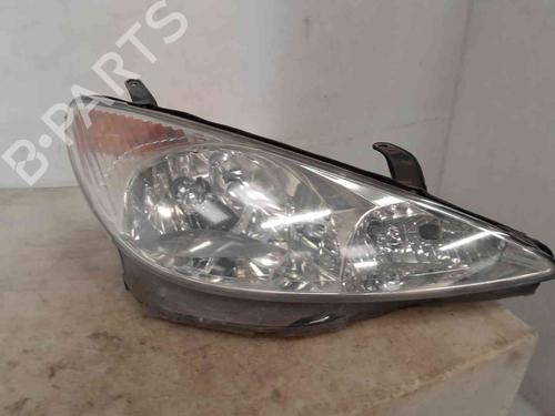 Used Right headlight TOYOTA PREVIA II (_R3_) 2.4 (ACR30) (156 hp) 26631951