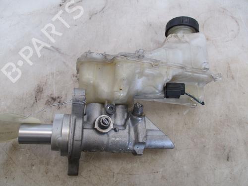 Used Brake master cylinder RENAULT MEGANE IV Hatchback (B9A/M/N_) 1.2 TCe 100 (B9MS) (100 hp) 28685087