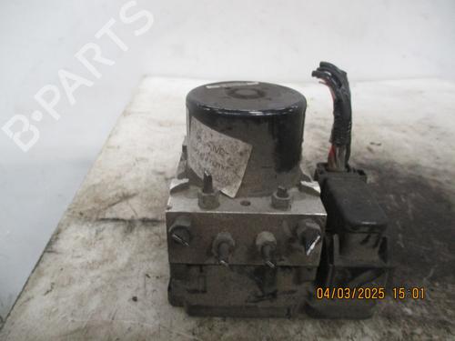Used ABS pump FORD FOCUS III Turnier 1.6 TDCi (115 hp) 26638905