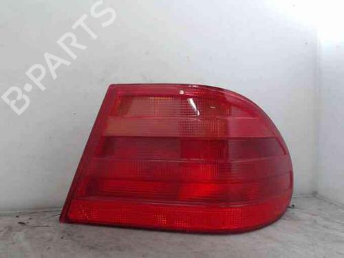 Used Right taillight MERCEDES-BENZ E-CLASS (W210) E 290 Turbo-D (210.017) (129 hp) 20201395