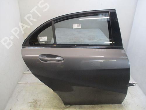 Used Right rear door MERCEDES-BENZ A-CLASS (W176) A 180 (176.042) (122 hp) 30865561