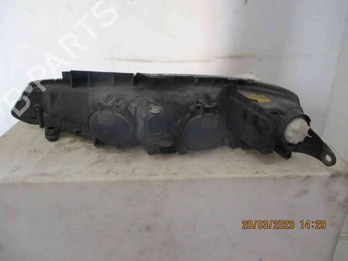 Right headlight PEUGEOT 406 (8B) 2.0 HDI 110 | BP26630136C29 