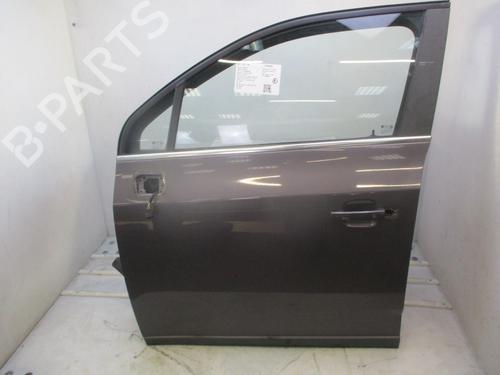 Used Left front door CHEVROLET ORLANDO (J309) 2.0 D (163 hp) 32037044