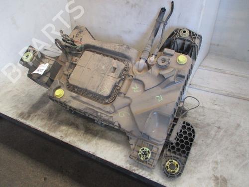 AdBlue tank PEUGEOT 3008 II SUV (MC_, MR_, MJ_, M4_) 1.5 BlueHDi 130 | BP25614189M85 