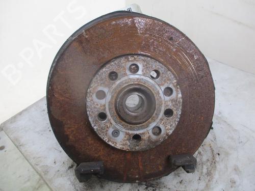 Used Left front steering knuckle VW TOURAN (1T1, 1T2) [2003-2011]  29962118